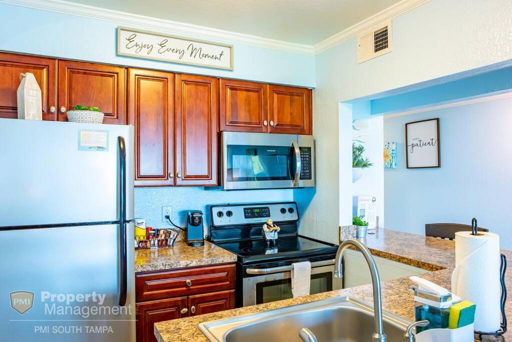 Tropical Serenity-Water View Heated Pool Tiki Bar Tampa Exterior foto